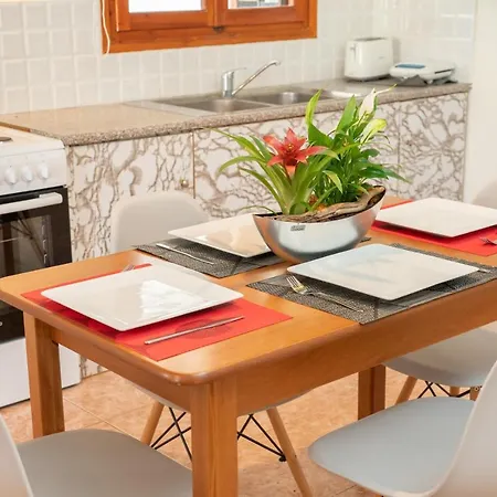 Afroditi - Yellow Appartement *