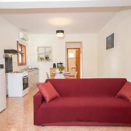 Apartment Afroditi - Yellow *